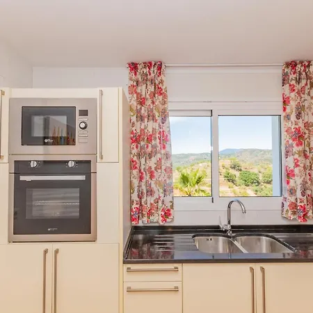 Cubo's La Rozuela Villa *