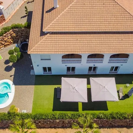 Villa Cubo's La Rozuela
